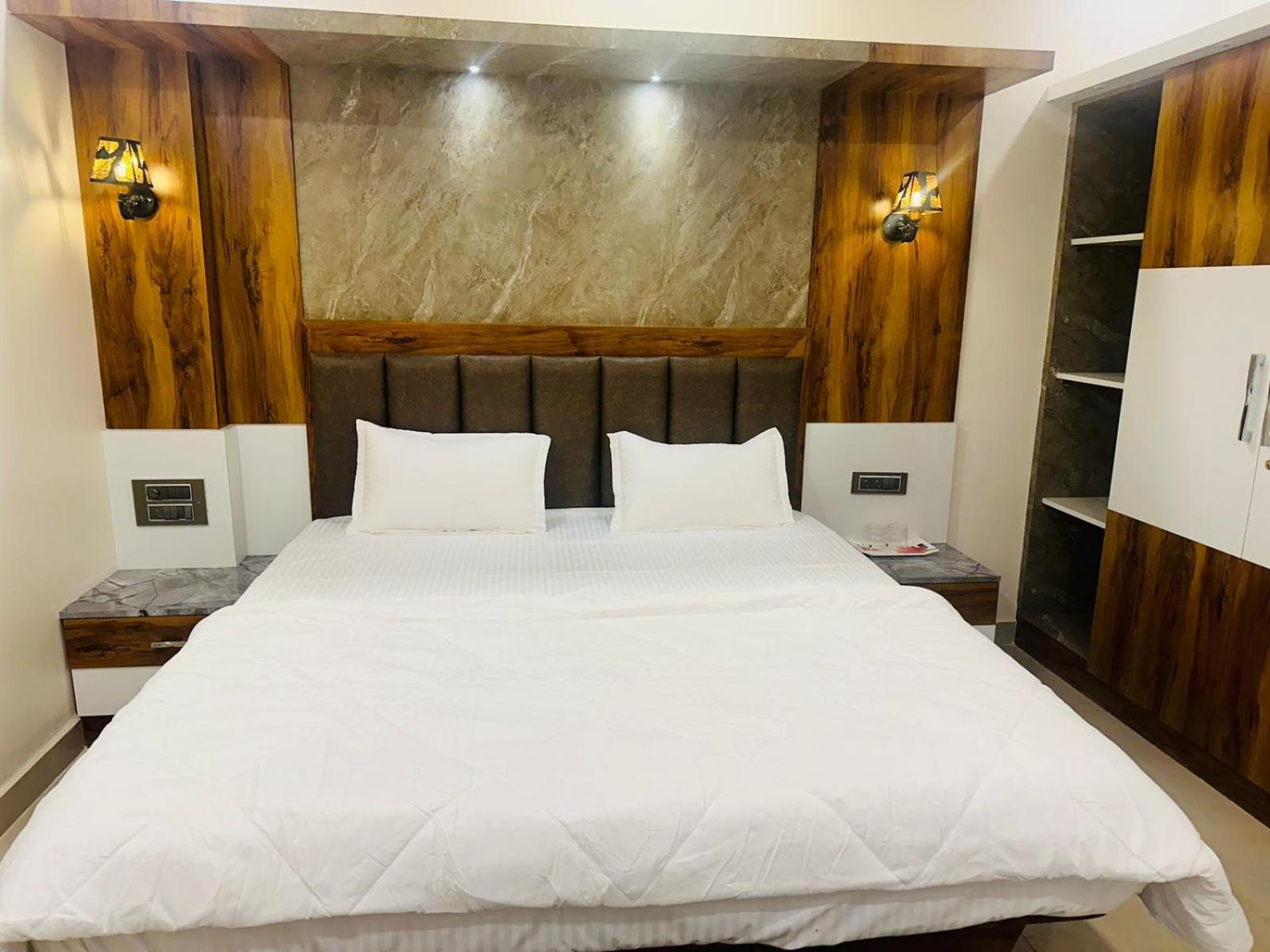 Hotel Yatri Nivas Sagara Exterior foto
